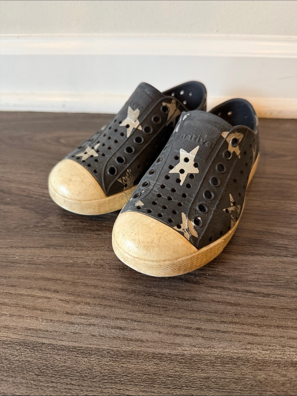Native Shoes Black Star-Print Slip-On Sandals